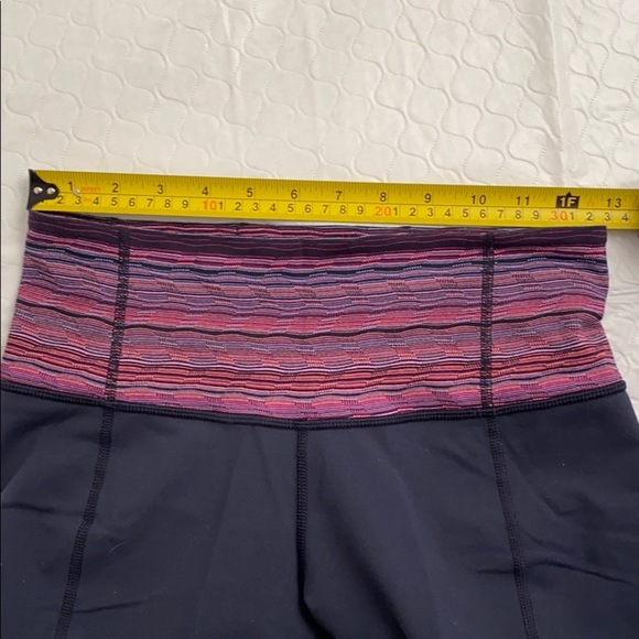 Lululemon Gather and Crow navy multicolor crop legging 4 - Picture 6 of 9